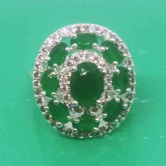 Gorgeous size 6 ring - Picture 3 of 5